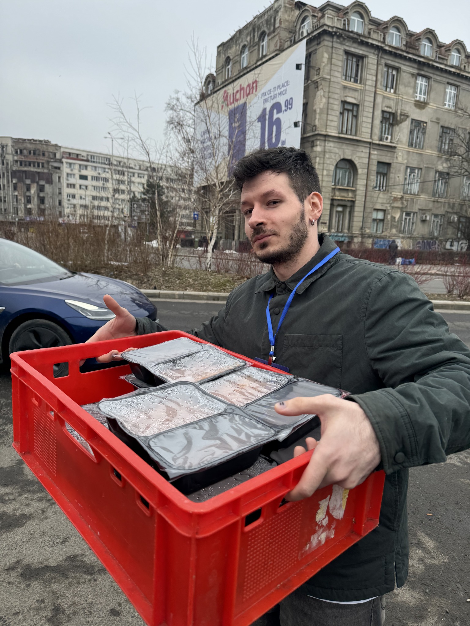 Porții pregătite pentru distribuire