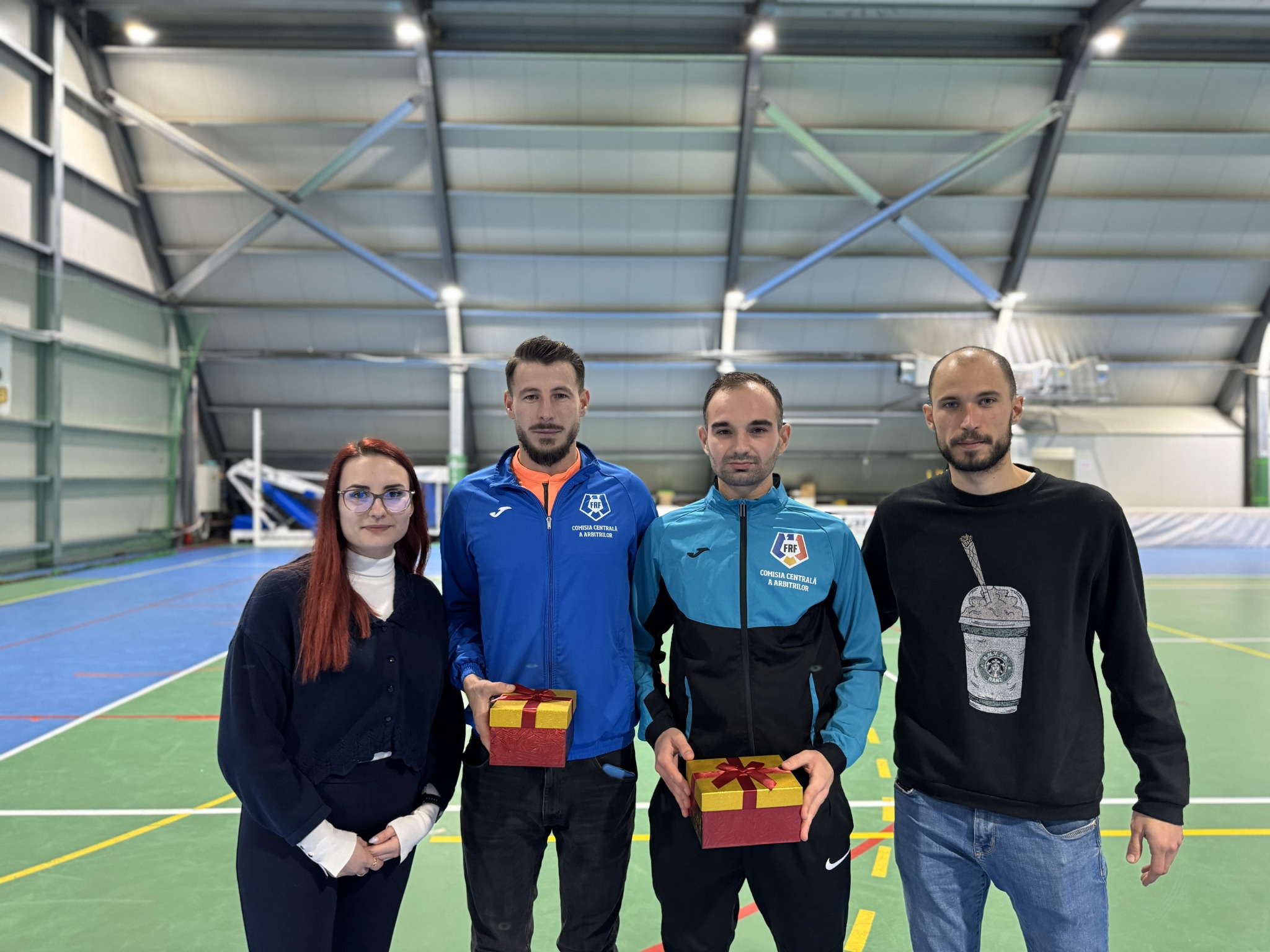 Echipa Efect Voluntar alături de reprezentanți ai arbitrajului